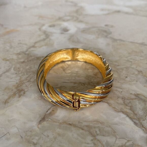 Vintage Butler Gold & Silver Tone Hinged Cuff Bracelet - Picture 8 of 12